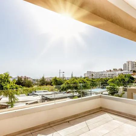 Vivi Homes - Alegria Luxury, Sun Terrace, Pool & Διαμέρισμα